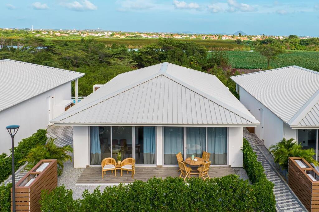 3 Bdrm 2 Bath Villa With Private Pool- Azure Beach Residences Palm Beach Exterior photo